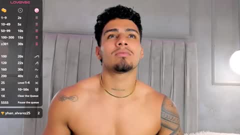 Yoi Olimpo online show from 03.06.25