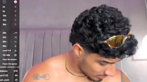 Yoi Olimpo online show from 03.07.25