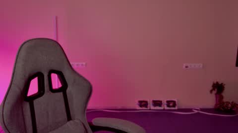 yoka_paradoxxx online show from 02.04.26