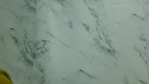 Snapshot of yolandrina05 chatting on 11.01.25 yolandrina05 online show from 11.01.25