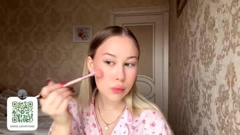 Snapshot of yolondaillovsky chatting on 11.23.25 I am Rose ntmu Lets hit 10 Thumbs Up together online show from 11.23.25