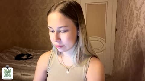 Snapshot of yolondaillovsky chatting on 12.03.25 I am Rose ntmu Lets hit 10 Thumbs Up together online show from 12.03.25