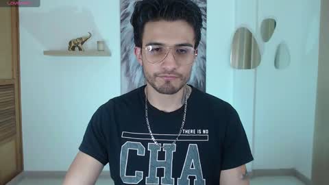 yoshy_man online show from 01.08.25