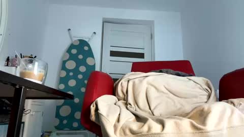 Snapshot of you_love_melisa chatting on 01.07.25 private on 18 per minute start private 500 tokensOnlyfans online show from 01.07.25