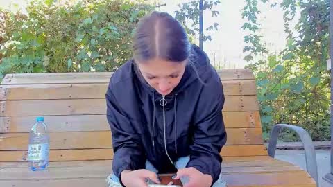 Snapshot of you_love_melisa chatting on 09.19.25 private on 18 per minute start private 500 tokensOnlyfans online show from 09.19.25