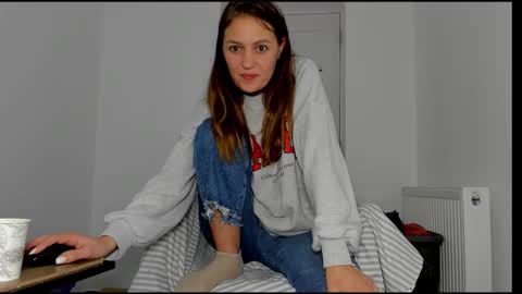 Snapshot of you_love_melisa chatting on 12.04.25 private on 18 per minute start private 500 tokensOnlyfans online show from 12.04.25