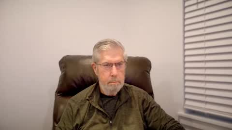 Colorado Guy Straight online show from 09.10.25