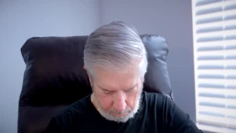 Colorado Guy Straight online show from 09.12.25