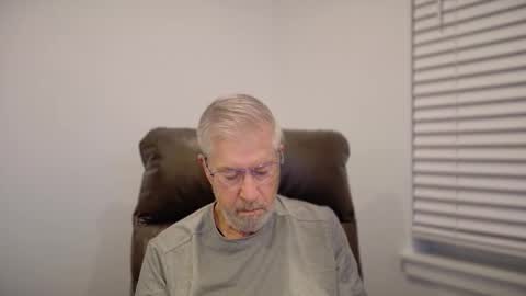 Colorado Guy Straight online show from 11.20.25