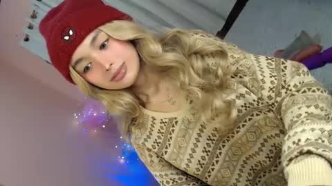 Snapshot of yougotelise69 chatting on 12.14.24 HAPPY BIRTHDAY TO ME online show from 12.14.24