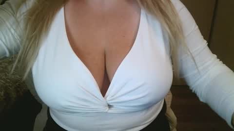 Maria Love online show from 02.03.26