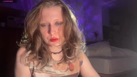 Snapshot of your_coraline_ chatting on 12.24.24 your_coraline_ online show from 12.24.24