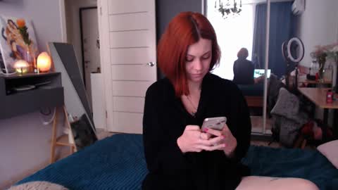 Snapshot of your_corvus chatting on 09.15.25 your_corvus online show from 09.15.25