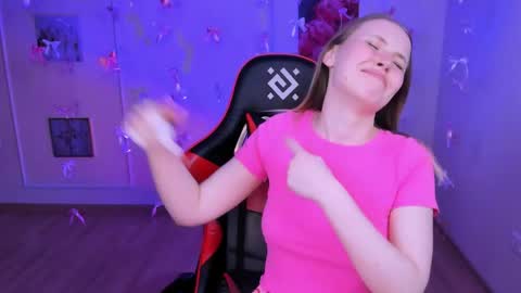 Ella online show from 04.07.26