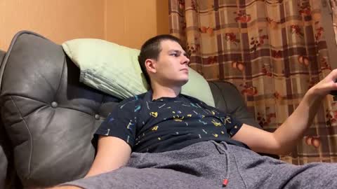 Kelly online show from 12.21.24