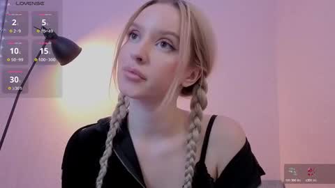 Olivia online show from 10.22.25