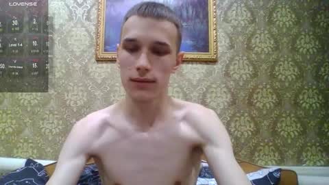 Snapshot of your_honeyy chatting on 11.07.25 Mark online show from 11.07.25