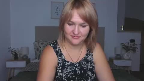 Snapshot of your_mashaa chatting on 08.06.26 Masha online show from 08.06.26