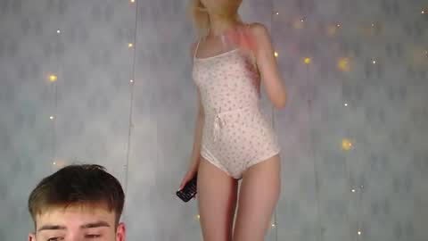 your_molly_mark online show from 02.01.25