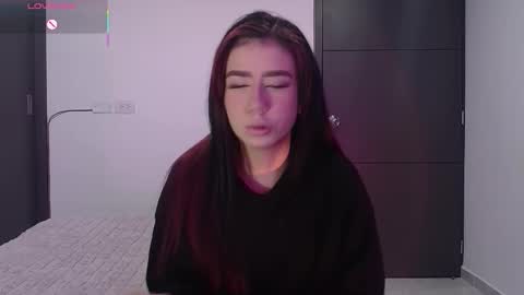 Snapshot of your_rosalie chatting on 09.12.25 your_rosalie online show from 09.12.25