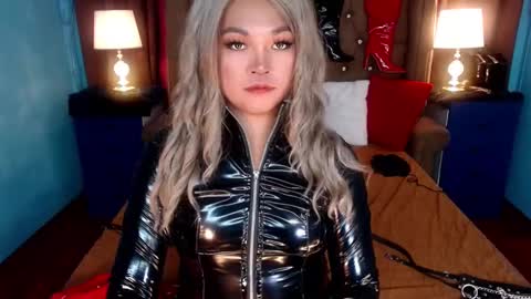 Casie online show from 02.02.25