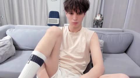 Snapshot of your_shy_guy chatting on 01.28.25 your_shy_guy online show from 01.28.25