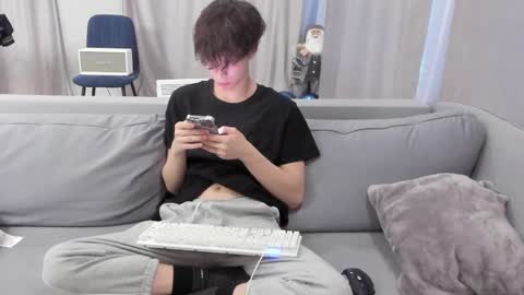 Snapshot of your_shy_guy chatting on 02.28.25 your_shy_guy online show from 02.28.25