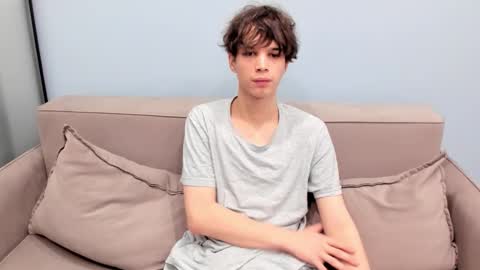 Snapshot of your_shy_guy chatting on 11.21.25 your_shy_guy online show from 11.21.25