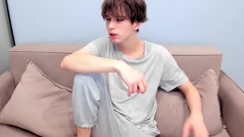 Snapshot of your_shy_guy chatting on 11.29.25 your_shy_guy online show from 11.29.25