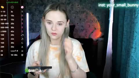 Snapshot of your_small_bunny chatting on 05.05.26 Molly online show from 05.05.26