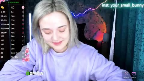 Snapshot of your_small_bunny chatting on 05.17.26 Molly online show from 05.17.26