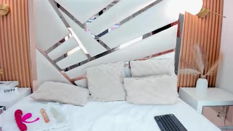 Zoe  online show from 03.12.26