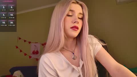 Snapshot of your_tender_doll chatting on 01.05.26 Alice online show from 01.05.26