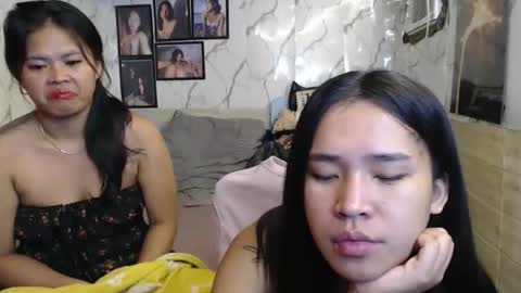 Snapshot of your_twinkletoes18 chatting on 05.20.26 your_twinkletoes18 online show from 05.20.26
