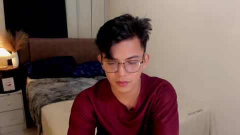 yourasian_bradley online show from 03.03.25