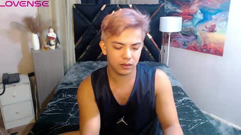 yourasian_bradley online show from 10.28.25