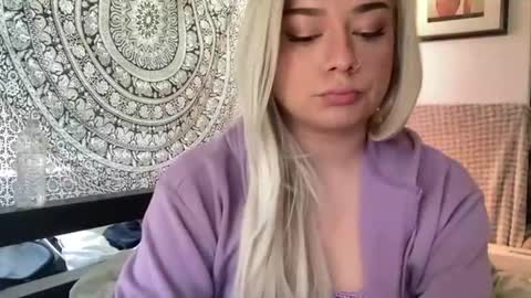 Alexandria online show from 04.06.26