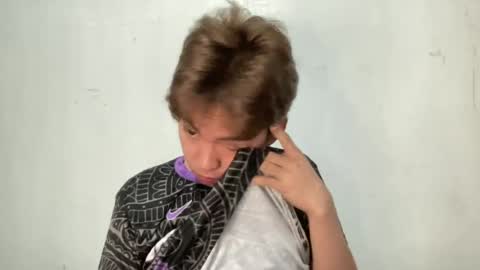 Snapshot of yourcummer_april chatting on 06.17.26 April online show from 06.17.26