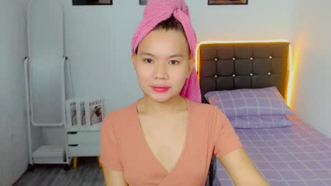 yourcuteprincess_ online show from 06.05.26