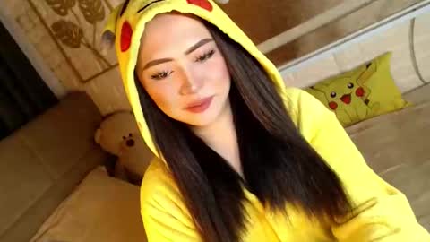 Snapshot of yourdevilsweettsx chatting on 12.16.25 JEN online show from 12.16.25