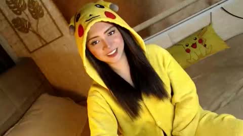 Snapshot of yourdevilsweettsx chatting on 12.19.25 JEN online show from 12.19.25