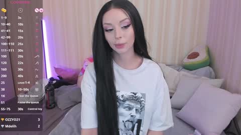 Mary online show from 12.17.24