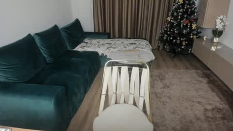 Evelline online show from 12.08.24