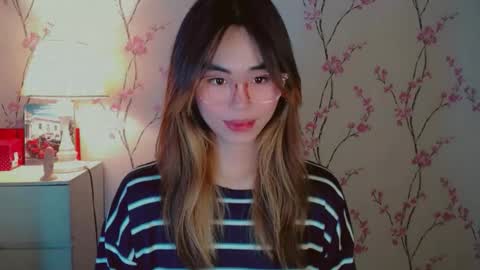 Snapshot of yourfavorateremi chatting on 09.11.25 Remrem online show from 09.11.25