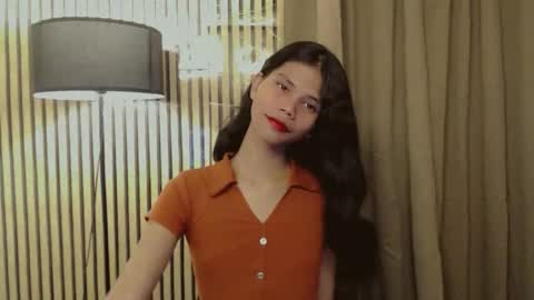 Vivian online show from 11.07.25