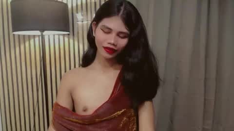 Vivian online show from 11.17.25