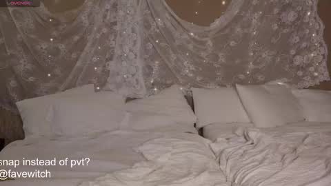 Naava online show from 01.07.25