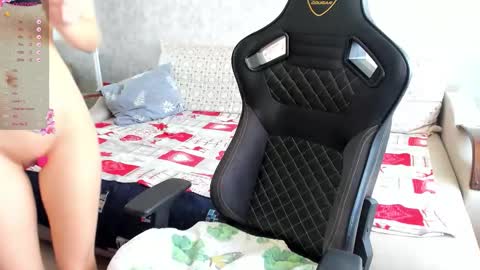 yourgirl_044 online show from 02.22.26