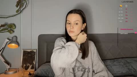 Snapshot of yourher0in chatting on 12.05.24 Aida online show from 12.05.24