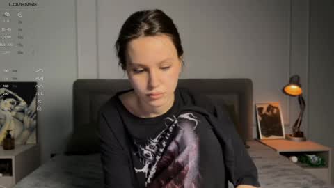 Snapshot of yourher0in chatting on 02.22.25 Aida online show from 02.22.25